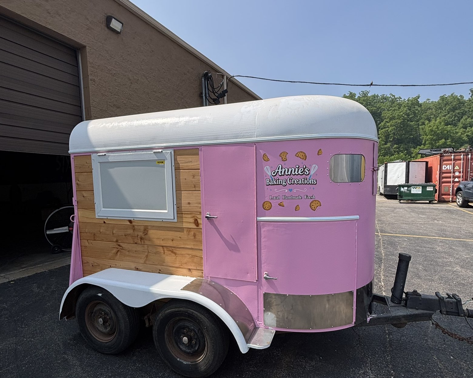 Annie's horse trailer bakery at an event
